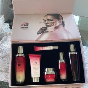 Snail Collection Skincare Set - Red and Cream from predire high end